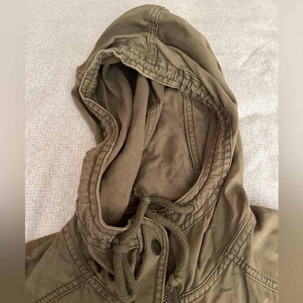 EUC Hollister Women’s Vintage Green Anorak Utility Military Jacket in Green - Picture 4 of 7